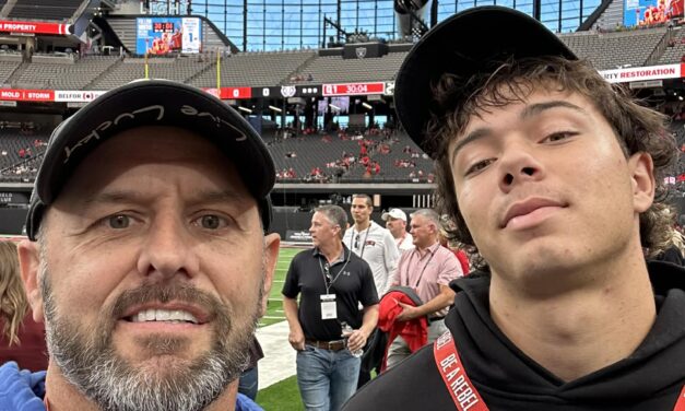 Un jeune quart-arrière animé par la passion, la famille et le désir de devenir meilleur, jour après jour.